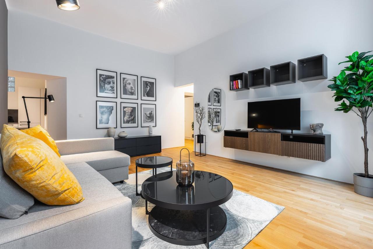 Trendy Apt With - Smart Tv, Coffee Machine In Meidling Wien Exteriör bild