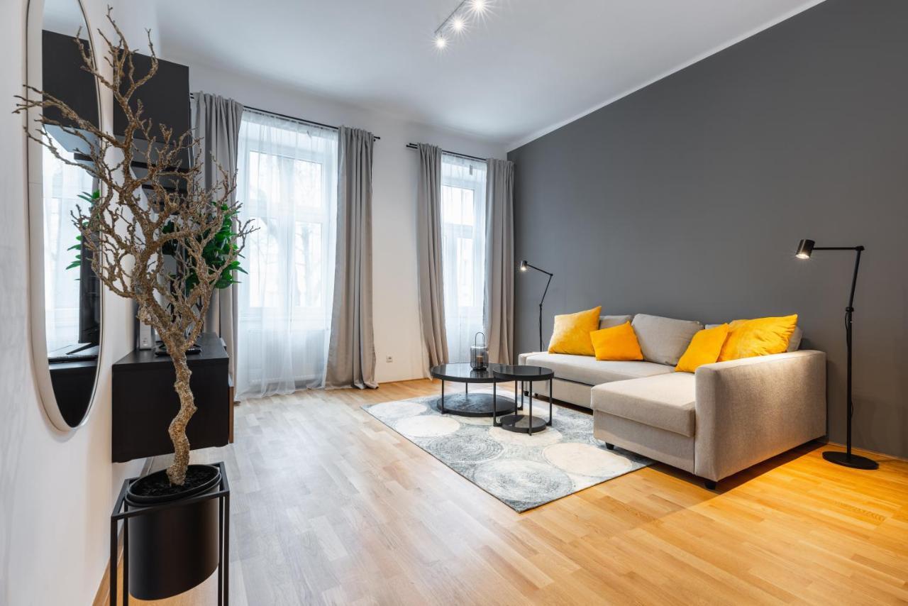 Trendy Apt With - Smart Tv, Coffee Machine In Meidling Wien Exteriör bild